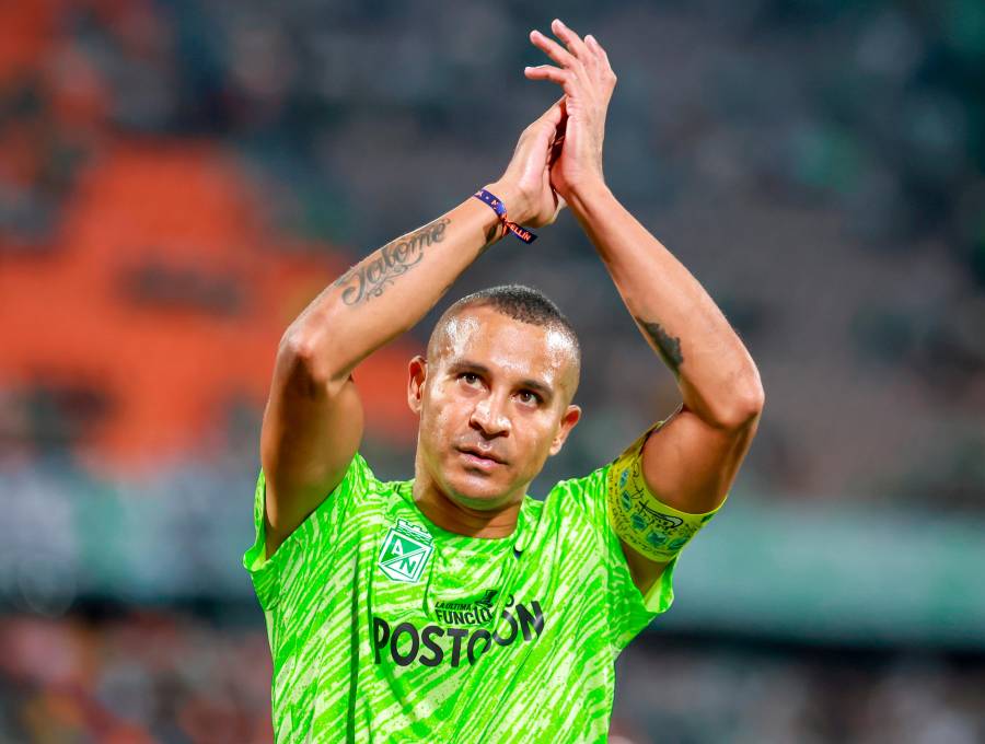 Macnelly Torres jugó su partido de despedida ante la hinchada de Nacional, poniéndole así el broche de oro a una carrera llena de éxitos en Colombia, Chile, Arabia, México y Paraguay. FOTO: <b>Manuel Saldarriaga</b>