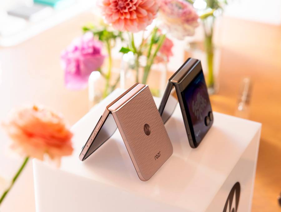 La nueva linea razr de Motorola tiene varias funciones potenciadas por IA. FOTOS Cortesía