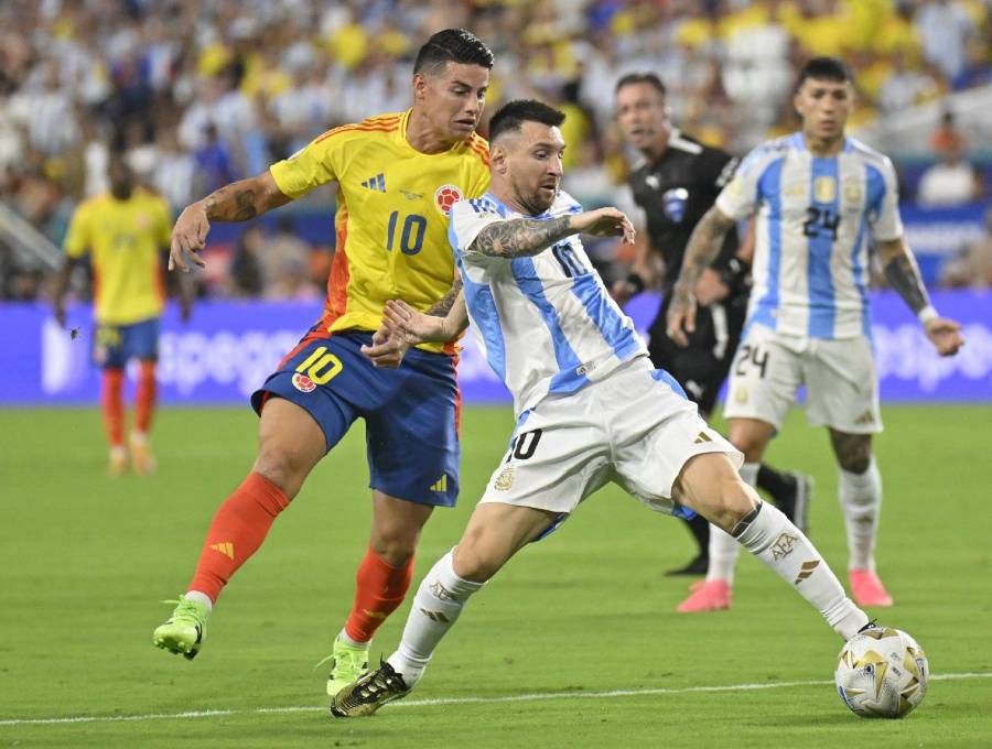 Lionel Messi disputó 13 partidos en contra de la Selección Colombia, sin embargo, desde las categorías juveniles ya se había convertido en verdugo de la tricolor en una copa del mundo. Foto: Getty Images