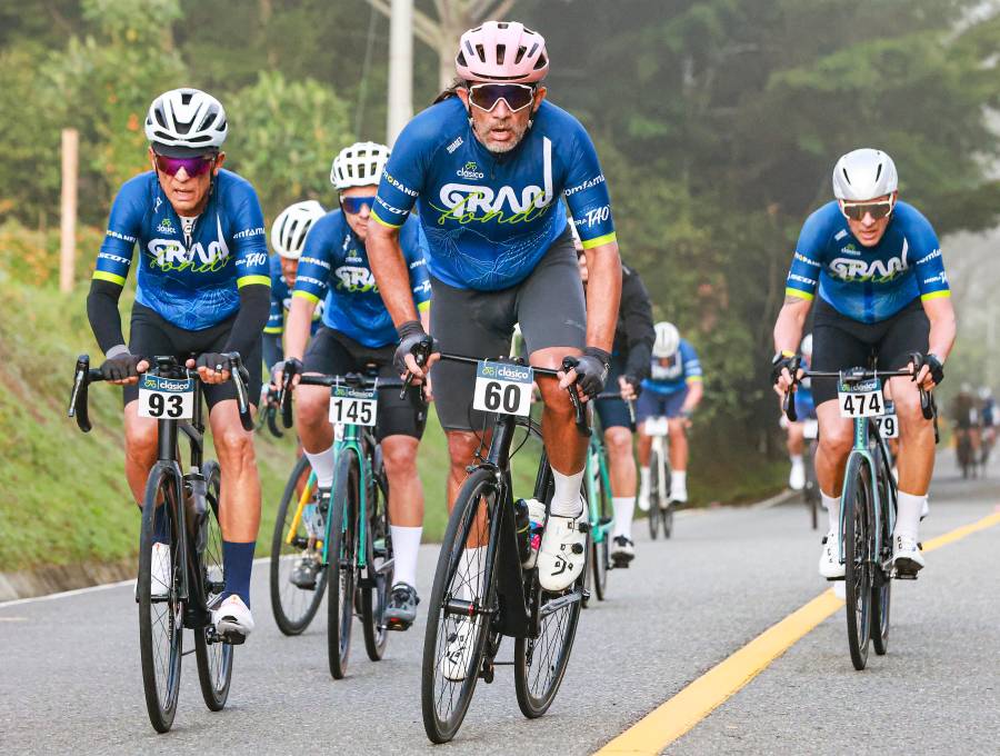 El Clásico EC 2025 fue un deleite por las carreteras del Oriente. El certamen contó con participantes desde los 18 años. Muchos terminaron el recorrido promediando las 5 horas y felices. FOTO: Manuel Saldarriaga
