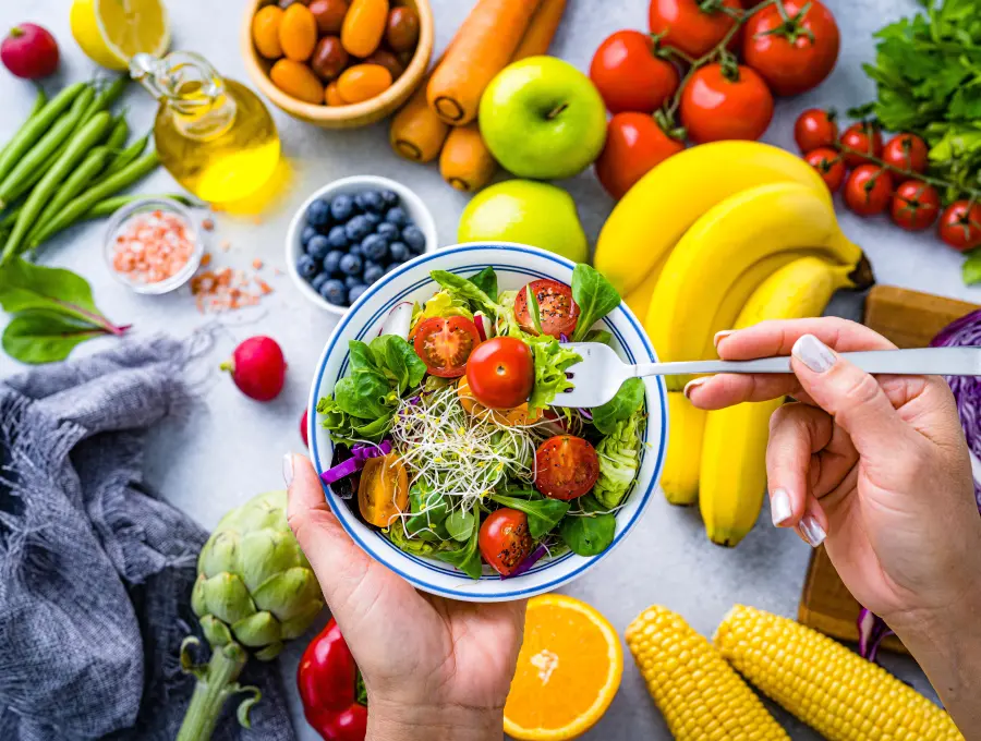 Hábitos como moverse más, alimentarse sano, dormir mejor y reducir el estrés ayudan a prevenir la inflamación silenciosa según el libro <i>¿Estamos Inflamad@s?</i> FOTO Getty