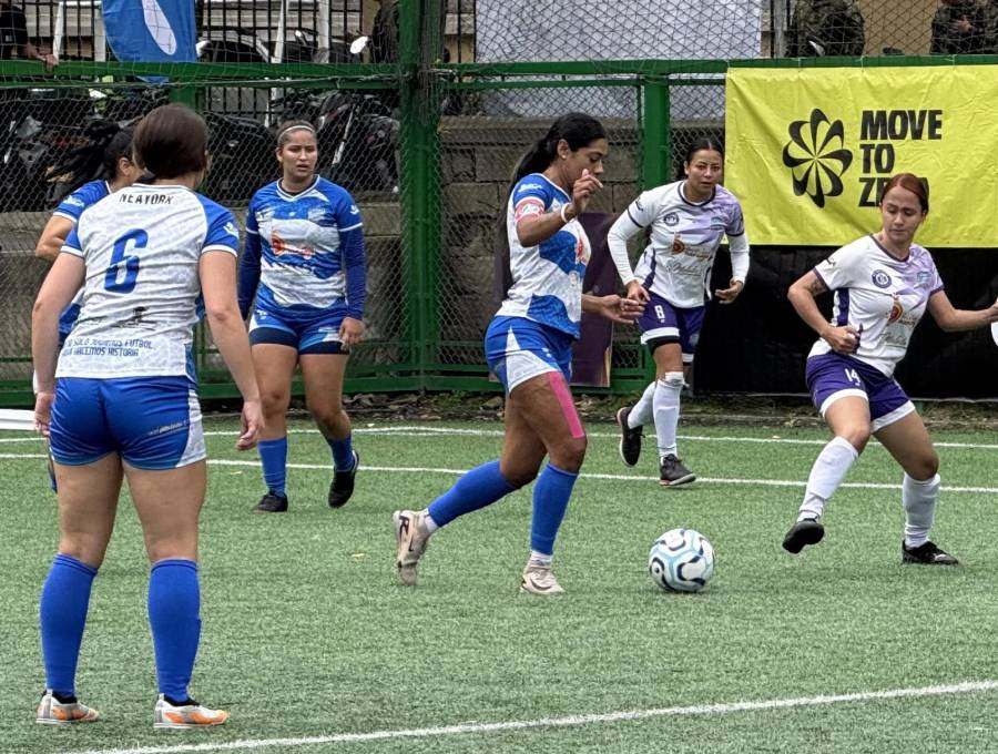 Las talentosas mujeres de Medellín se tomaron la Unidad Deportiva de Belén para jugar en rechazo a la violencia contra ellas y en conciencia por el medio ambiente. FOTO: El Colombiano