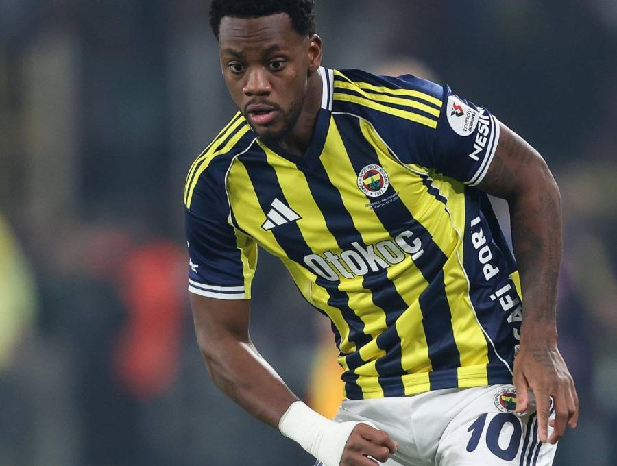 El atacante colombiano de 22 años, quien pertenece al Al-Nassr de Arabia Saudita, se encuentra actualmente cedido en el Fenerbahçe de Turquía. FOTO: Getty