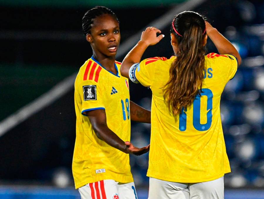 Leicy Santos y Linda Caicedo son dos de las figuras de la selección Colombia femenina. FOTO: <b>X FCFSeleccioncol</b>