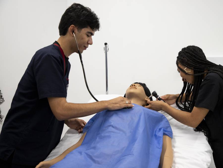 Actualmente, la Facultad de Ciencias de la Vida ya tiene los pregrados de Enfermería y Farmacia. Foto: cortesía.