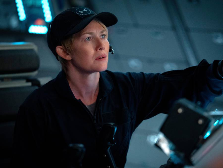 Mireille Enos hace parte de la quinta temporada de For all mankind, la serie que nos pone a vivir en la Luna y Marte, mucho antes de que sea una realidad. FOTO Cortesía Apple TV