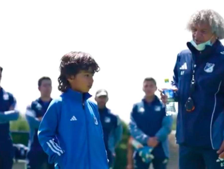 Andrés Ángel compartiendo con Alberto Gamero. FOTO: <b>Captura de vídeo</b>