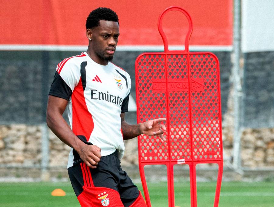Jhon Jader Durán entrenando con Benfica. FOTO: <b>X SlBenfica</b>