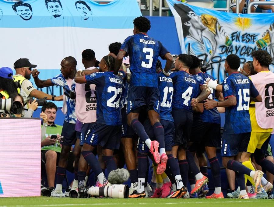 La emocionante celebración de los jugadores de Cabo Verde tras los goles. FOTO: Getty