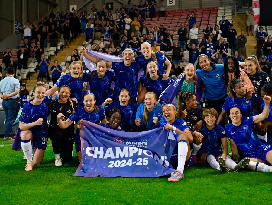 Mayra festejó un nuevo título en Inglaterra. FOTO X-CHELSEA WOMEN
