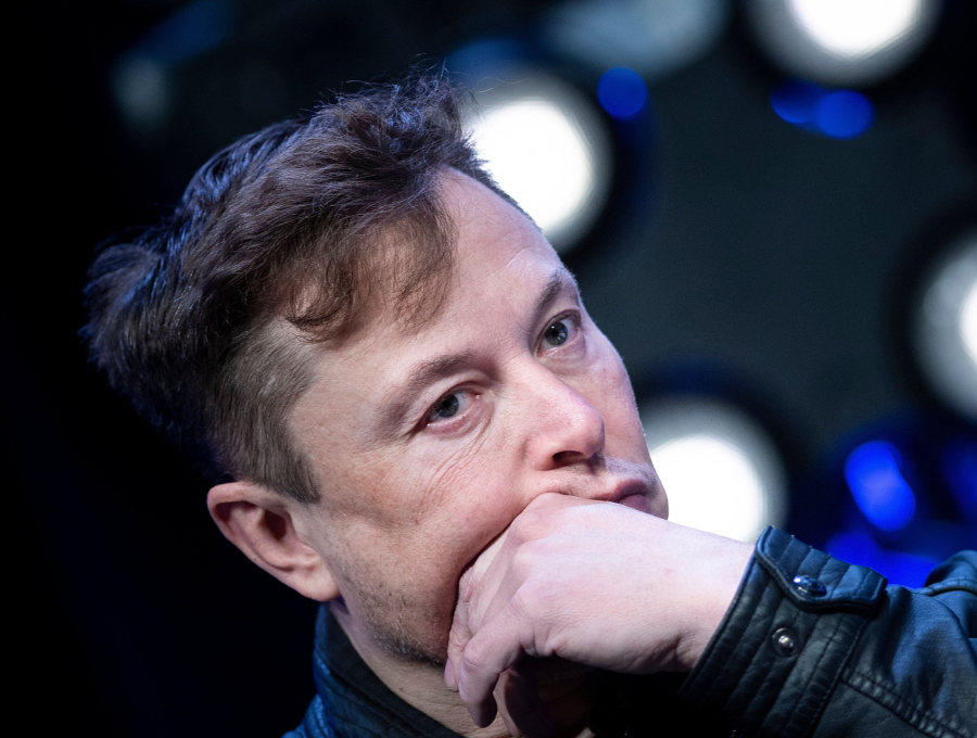 <span class="mln_uppercase_mln">Elon</span><b><span class="mln_uppercase_mln"> Musk cofundó OpenAI en 2015 y tres años después abandonó la empresa. FOTO: AFP</span></b>