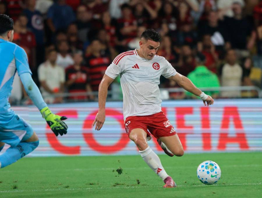 El delantero colombiano Rafael Santos Borré llegó al balompié brasileño en 2024, desde Alemania. Foto: tomada del x de @SCInternacional