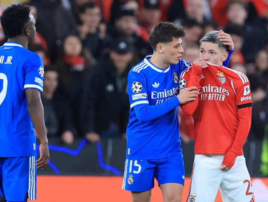A pesar del problema por presunto racismo, el Real Madrid venció al Benfica por la mínima diferencia con gol del mismo Vinícius Júnior. La vuelta será en la capital española. FOTO: AFP