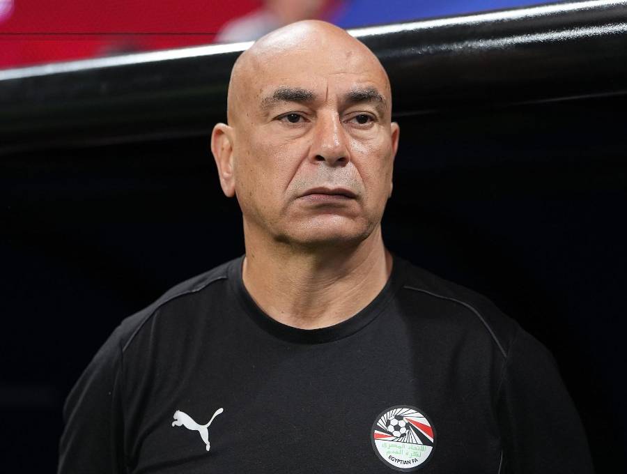 Hossam Hassan, técnico de Egipto, criticó el arbitraje y a la Fifa. Foto: Xinhua