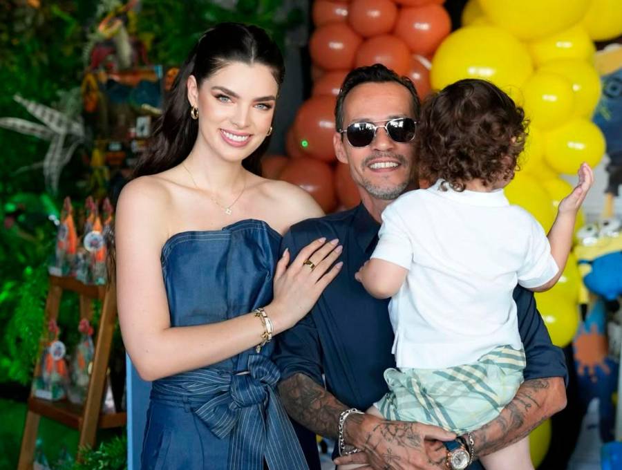 Nadia Ferreira y Marc Anthony junto a su hijo marco. FOTO: Tomada de Instagram @nadiaferreira