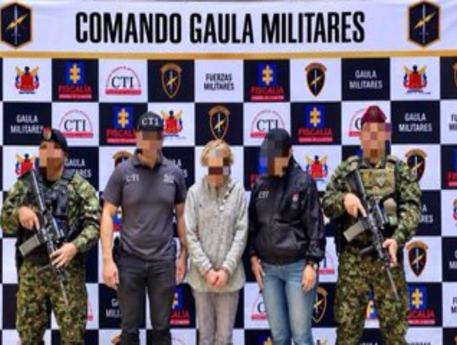 La mujer fue capturada por miembros de la Séptima División y del CTI. FOTO: cortesía
