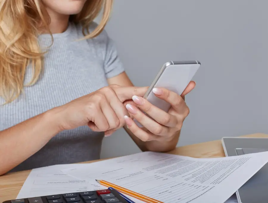 Firmar por WhatsApp en Colombia puede ser legal si cumple requisitos de firma electrónica. Conozca qué tiene validez y cómo evitar fraudes digitales. FOTO cortesía