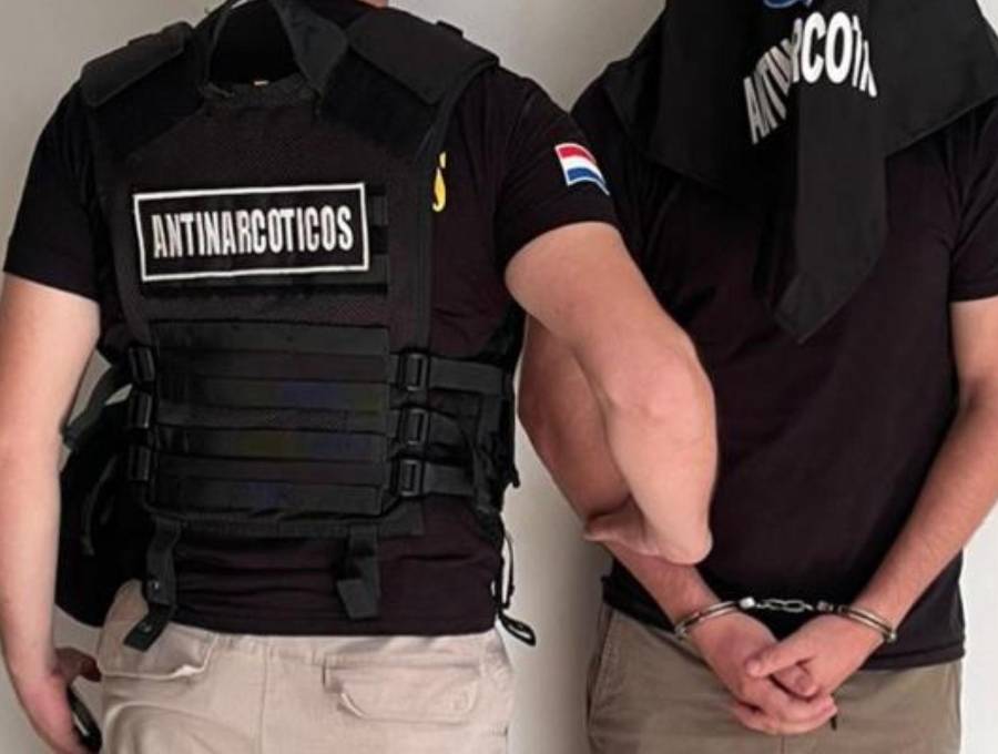 La exfigura del fútbol paraguayo y colombiano fue remitida a la cárcel de Tacumbú bajo cargos de narcotráfico y asociación criminal. FOTO: Policía Nacional del Paraguay