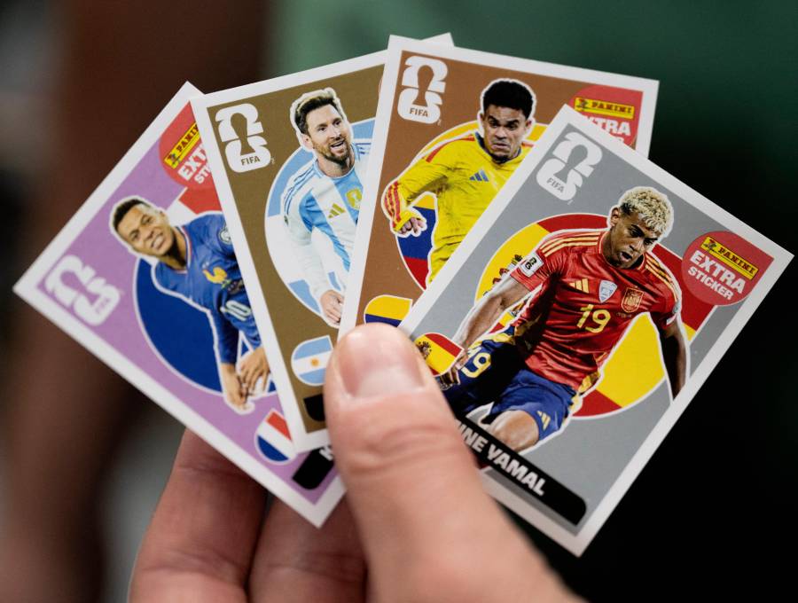Luis Díaz es uno de los jugadores que más cuesta hallar en los sobres del álbum Panini. FOTO AFP