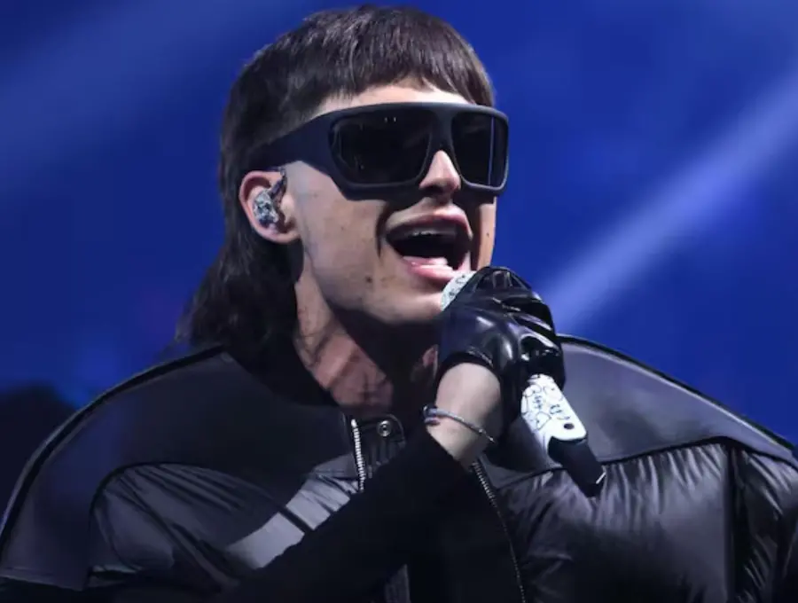 El artista mexicano Hassan Emilio Kabande Laija, conocido internacionalmente como Peso Pluma, es uno de los talentos jóvenes más relevantes de la música mexicana. FOTO: Getty