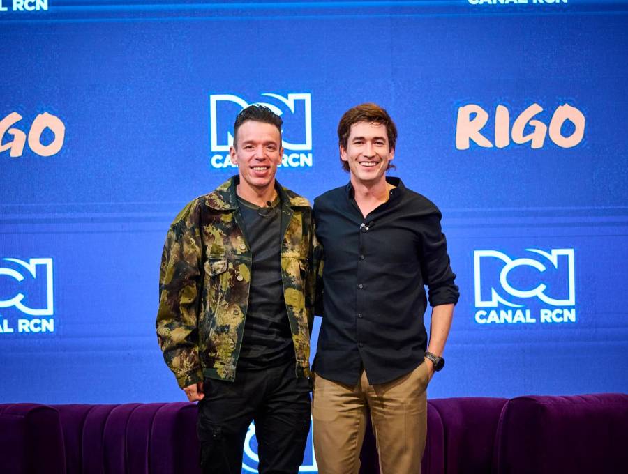 Rigoberto Urán se reunió con Juan Pablo Urrego para ver la serie Rigo, que se estrena el 9 de octubre. FOTO Cortesía RCN TV