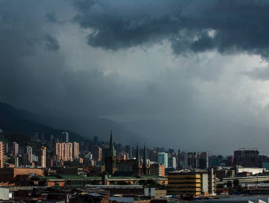 Imagen de referencia de un aguacero en la ciudad de Medellín. FOTO: Cortesía