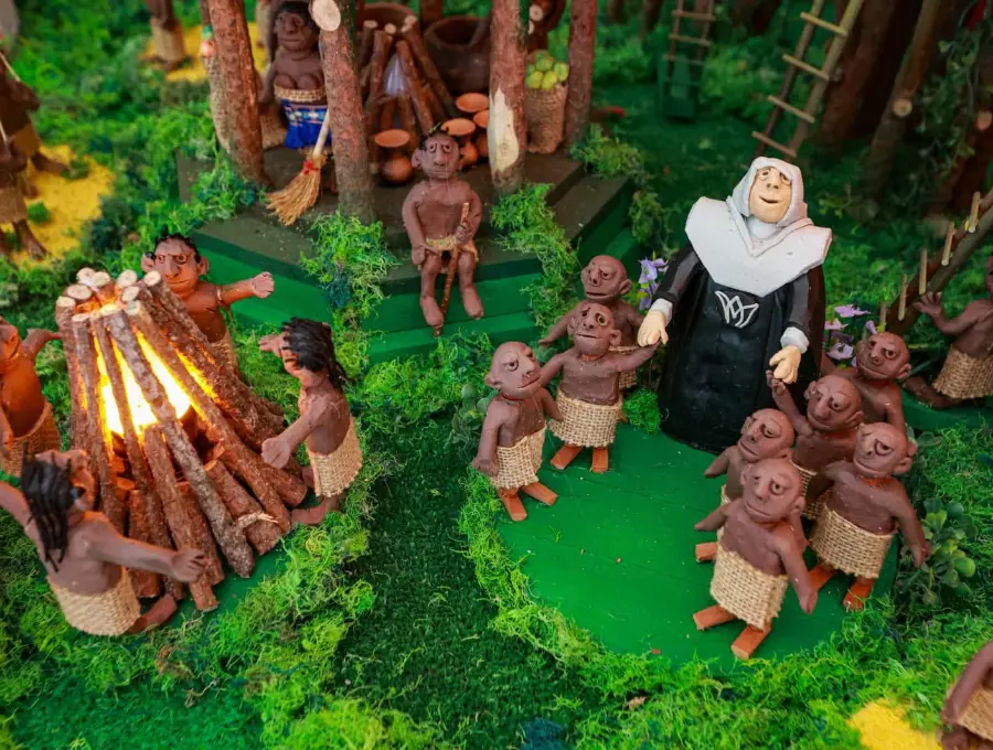 La Madre Laura Montoya, en uno de sus servicios más recordados y característicos, es uno de los nuevos personajes costumbristas de Venecia, Antioquia. FOTO Manuel Saldarriaga.