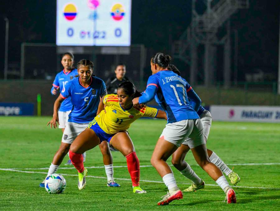 La Selección Colombia cayó ante Ecuador y además de perder el invicto, permitió la caída de su valla y es penúltima del hexagonal que da cuatro cupos al Mundial. FOTO CORTESÍA FCF