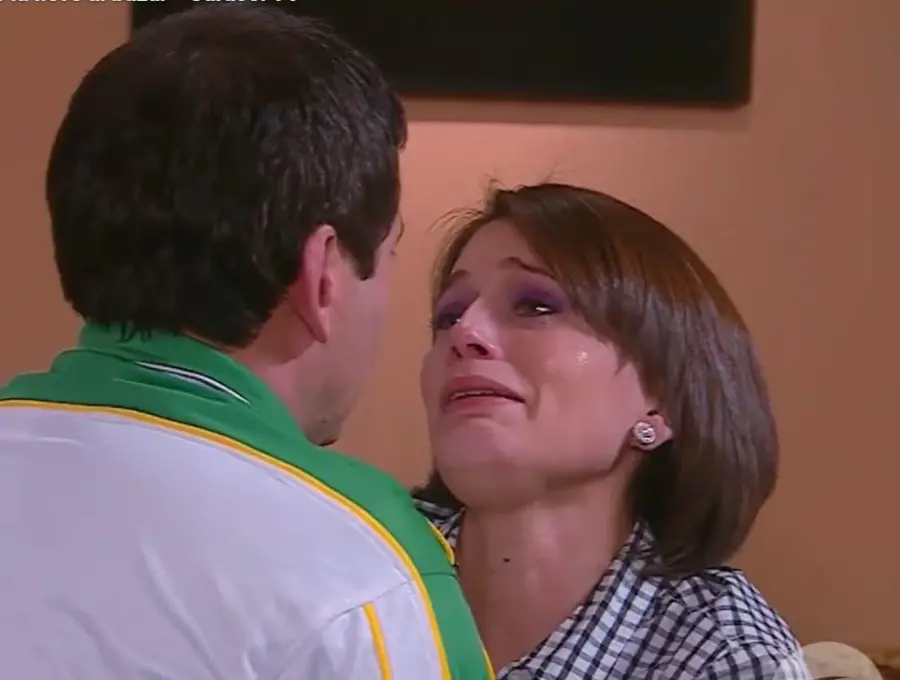 Paola Díaz, de la telenovela <i>Vecinos</i>, se define abiertamente como “bruja”. FOTO: Captura de video 