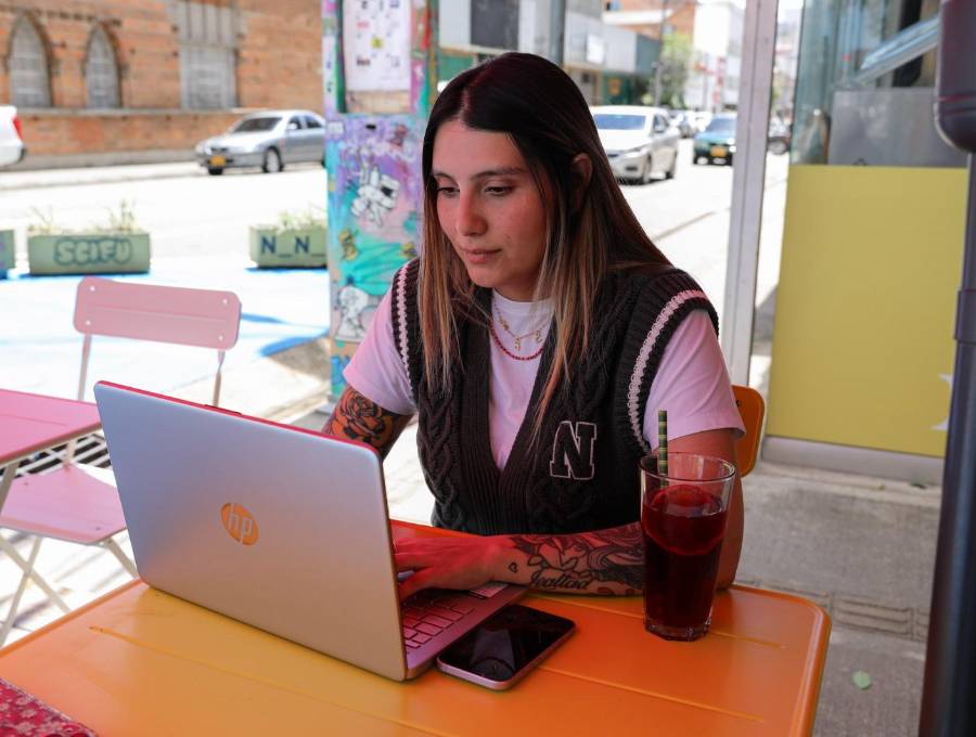 Con Matrícula Cero y EstudIA, 17.000 jóvenes y adultos podrán estudiar gratuitamente con apoyo de la Alcaldía de Medellín. Foto: cortesía.
