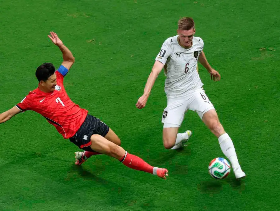 Se juega el duelo entre Corea del Sur y Chequia en el estadio de Guadalajara, segundo juego del día inaugural del Mundial de Norteamérica. FOTO GETTY 