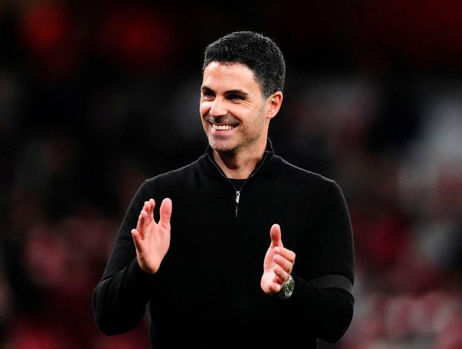 El técnico español Mikel Arteta fue uno de los protagonistas de la temporada porque acabó con la sequía de 22 años sin títulos del Arsenal inglés en la Premier League.<b> </b>GETTY 