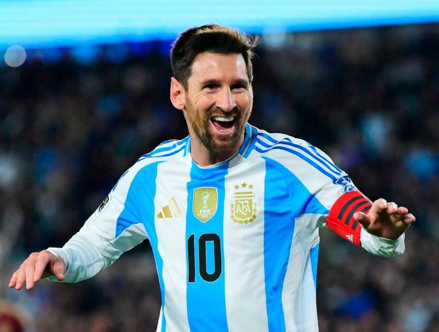 Lionel Messi sigue en algodónes y no estará con Argentina en el partido amistoso ante HJonduras, este sábado en Estados Unidos. FOTO GETTY 