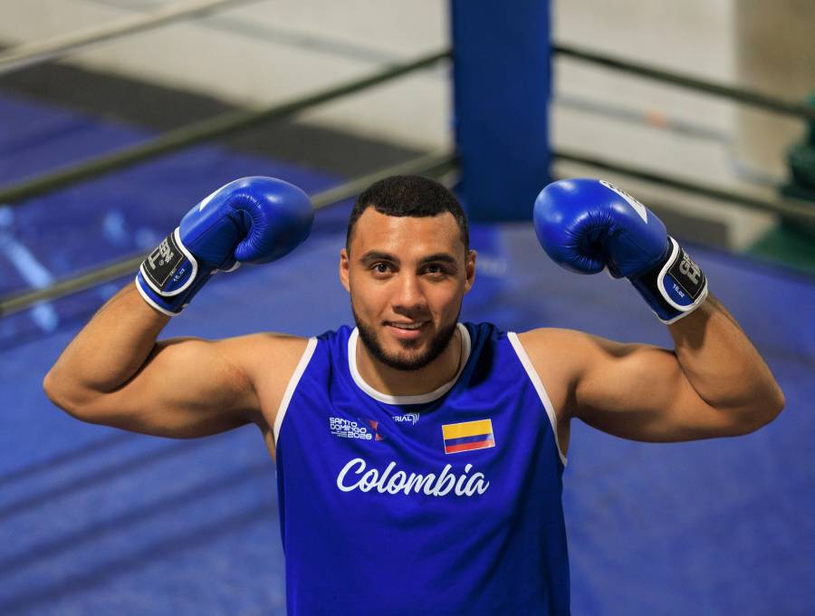 El antioqueño Juan Pablo Patiño, de regreso a casa, orgulloso de su triunfo en Centroamericanos. FOTO CAMILO SUÁREZ