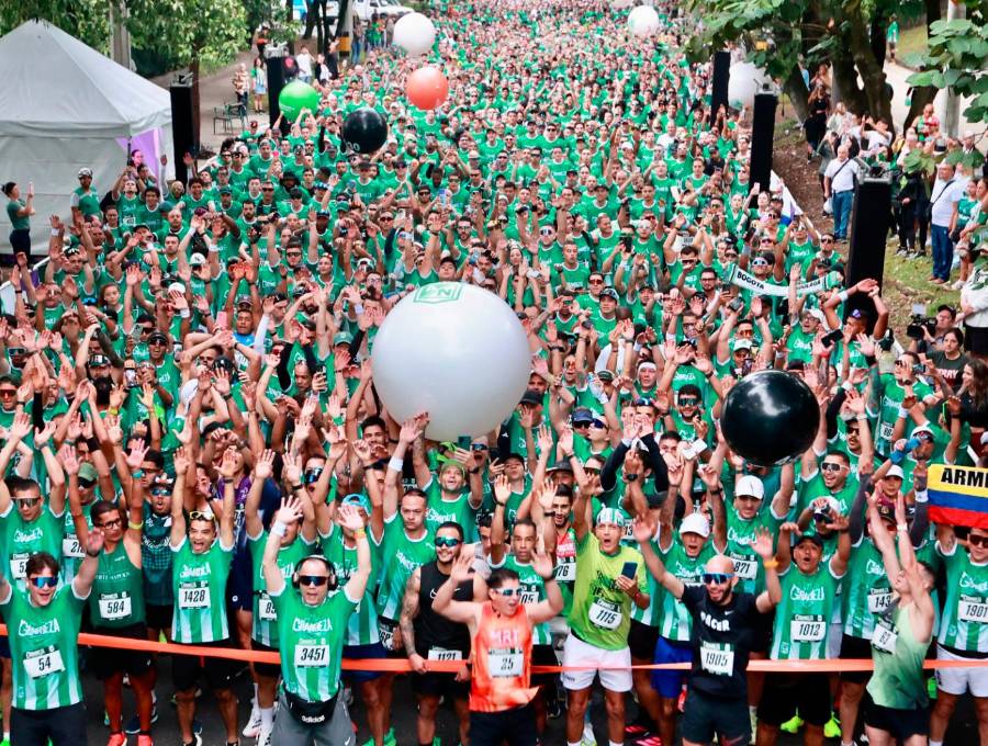 El Grandeza Run Fest fue un río de camisas verdes. FOTOS MANUEL SALDARRIAGA