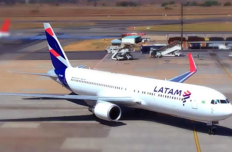Los tripulantes seleccionados harán parte de la operación nacional e internacional de LATAM Airlines Colombia, que actualmente conecta 27 destinos desde el país. FOTO: @LATAMAirlines vía X