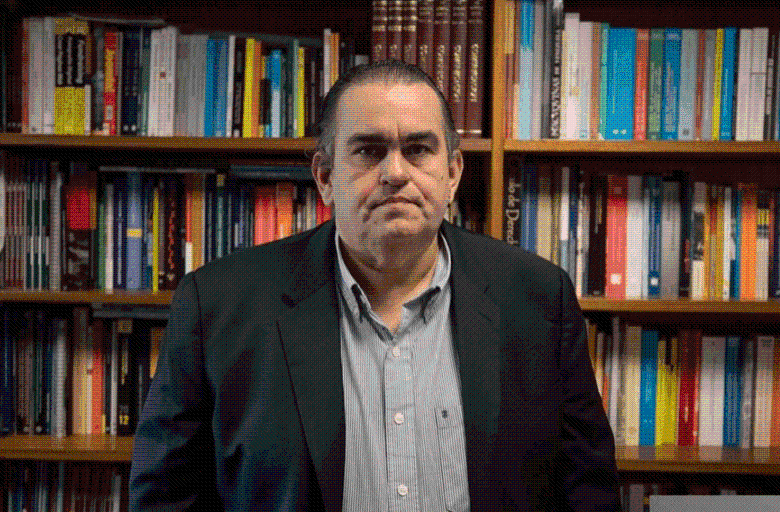 Carlos Correa es un periodista, activista y defensor con más de 20 años de experiencia. Actualmente es director de la organización Espacio Público. Foto: Cortesía - FLIP