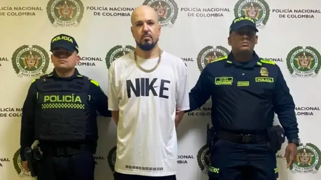 Las autoridades aseguran que el hombre hacía parte de una red que vendía los opioides a través de la dark web. FOTO: CORTESÍA