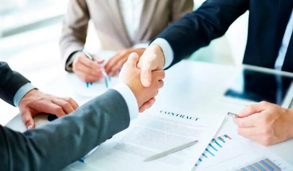 CL, reconocida por su innovación tecnológica, busca talento en Colombia. Las vacantes se concentran en ventas y servicio al cliente, con aplicación directa en Magneto Empleos. FOTO: CORTESÍA