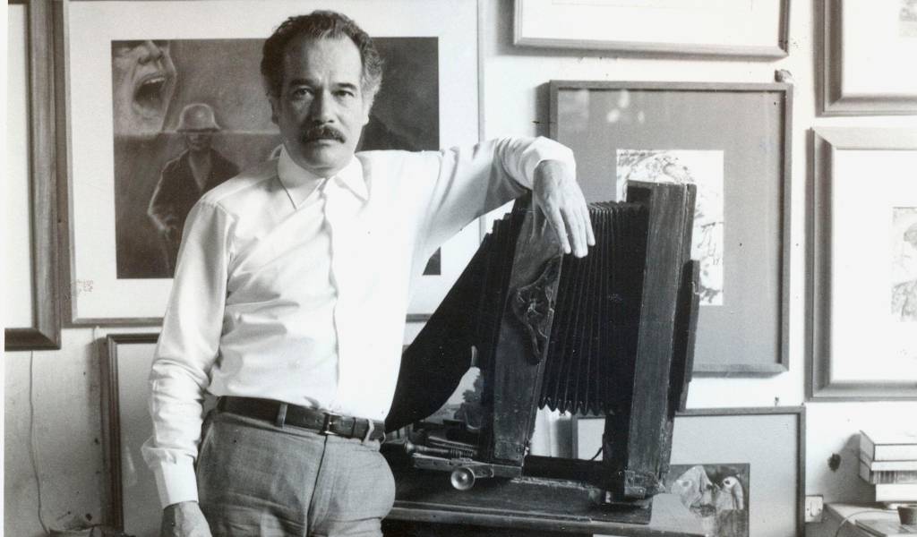 Manuel Mejía en su estudio de Medellín. Foto: archivo personal.