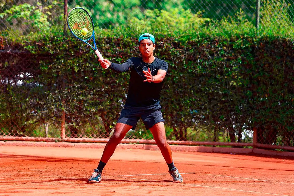 Juan Miguel Bolívar tuvo un exitoso debut en el Abierto de Australia Junior. FOTO FEDECOLTENIS