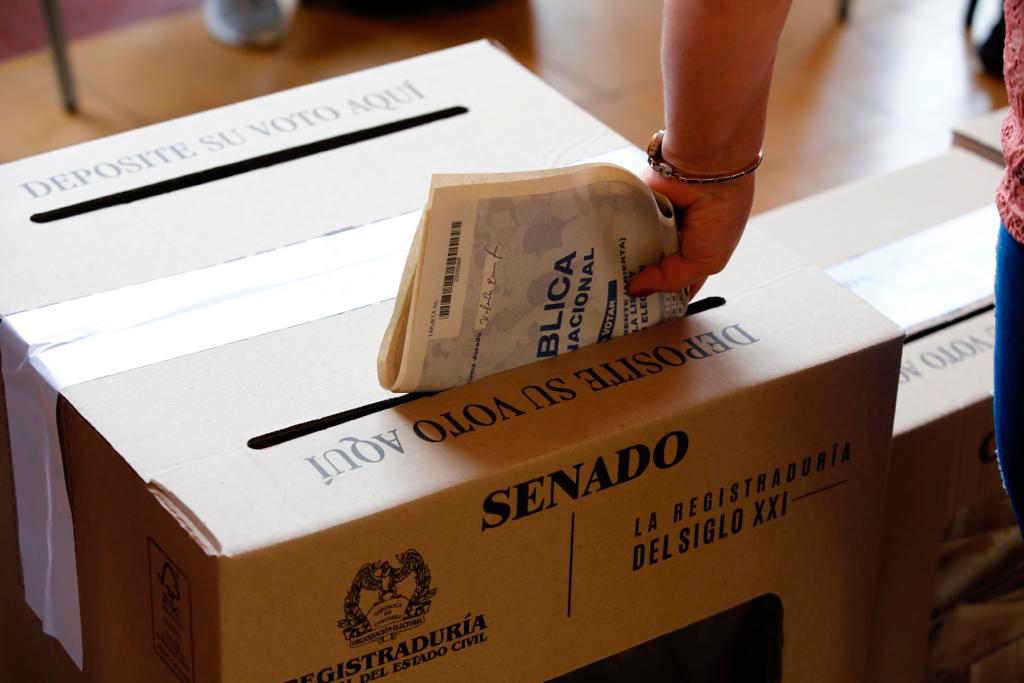 Hoy se eligen entre 2.835 candidatos a los 295 legisladores que, en Cámara y Senado, tienen el reto de sacudir al Congreso que se posesiona el 20 de julio. Edwin Bustamante