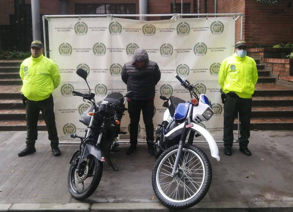 Esta semana la policía allanó un deshuesadero de motos robadas en Manrique. FOTO: CORESÍA POLICÍA