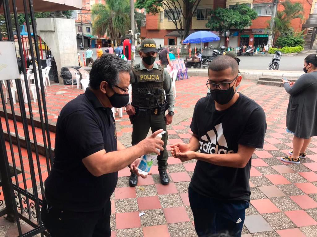 La Policía Metropolitana destina 5.500 uniformados para velar por la seguridad ciudadana en esta Semana Mayor. Foto: Julio César Herrera