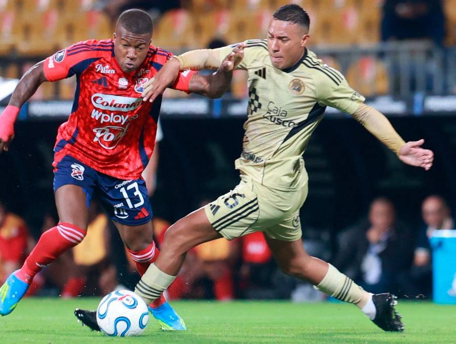 El futbolista vallecaucano Francisco Chaverra es uno de los jugadores que mejor nivel ha mostrado en el duelo ante los peruanos. Foto: Manuel Saldarriaga