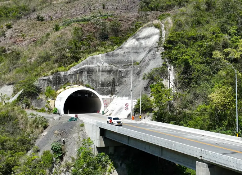 La concesión vial más estratégica de Antioquia está a punto de cerrar su etapa de construcción. Tres obras pendientes y un puerto nuevo que ya opera definen el siguiente capítulo. FOTO: Cortesía.