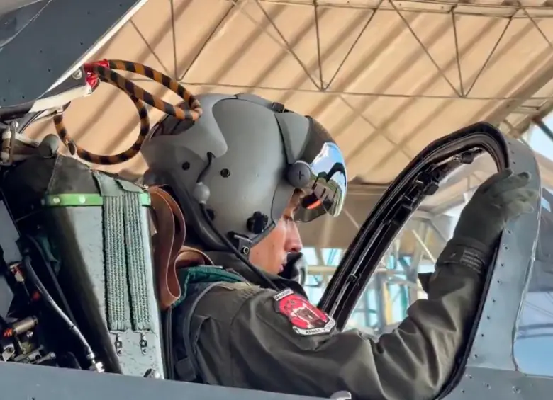 La Fuerza Aeroespacial y el Gobierno Nacional deberán presentar un protocolo de operaciones que proteja a los niños reclutados por grupos criminales. FOTO: CORTESÍA DE FUERZA AEROESPACIAL.