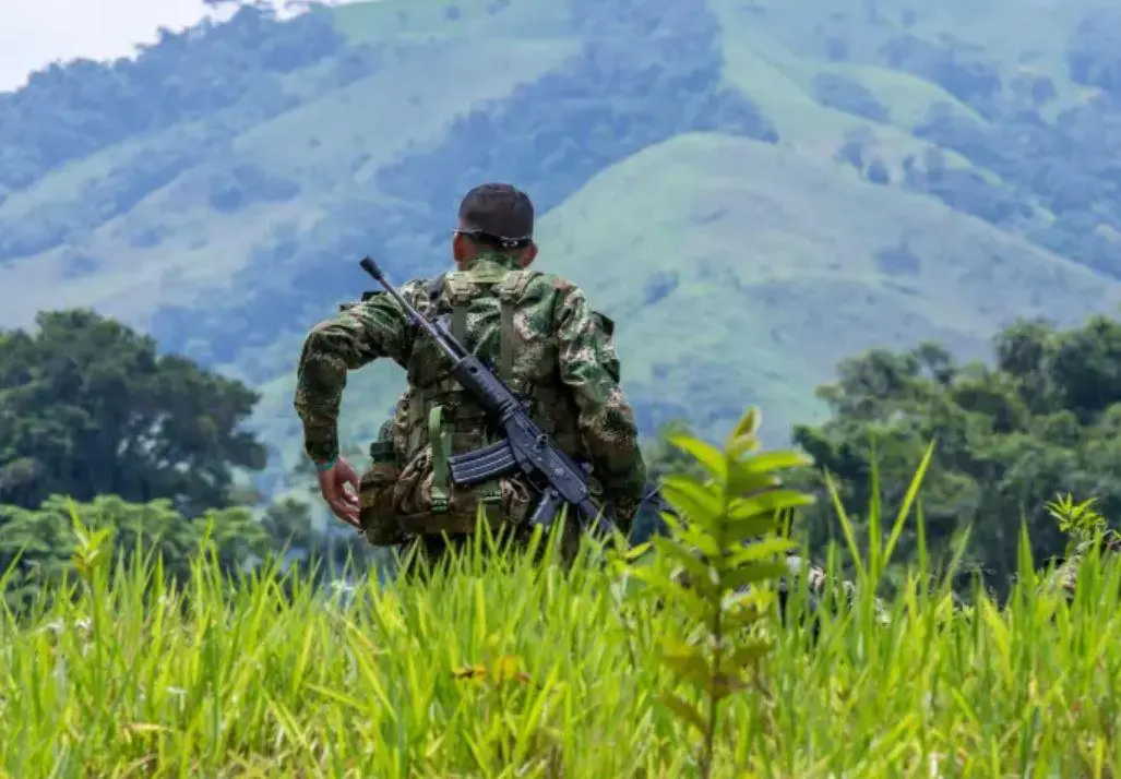 12 militares han reconocido ante la JEP que cometieron ‘falsos positivos’ y por ello, como reparación simbólica, quieren devolver sus condecoraciones de servicio. Foto: Colprensa