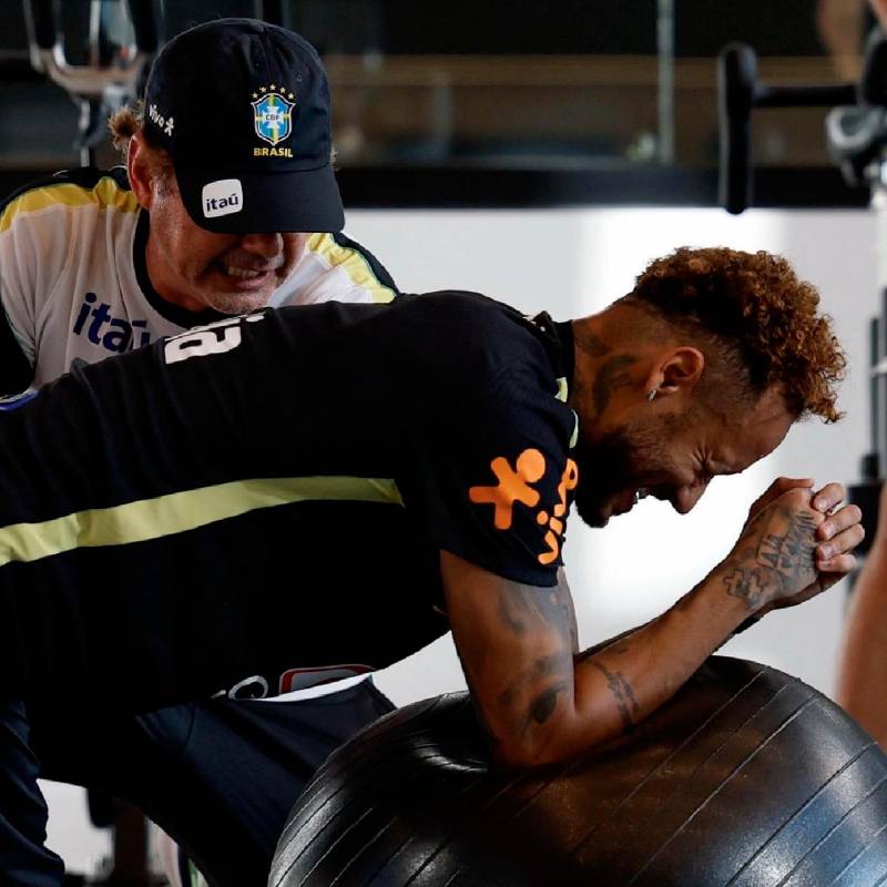 Neymar sigue en etapa de recuperación para poder jugar con Brasil el Mundial de Norteamérica. FOTO X-@CBF_Futebol