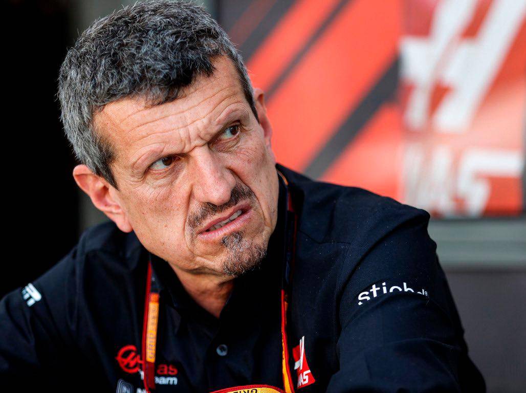 Günther Steiner participará como invitado principal en el evento StartCo en Medellín, donde hablará sobre liderazgo y emprendimiento. FOTO TOMADA DE X (@HaasF1TeamBoss).